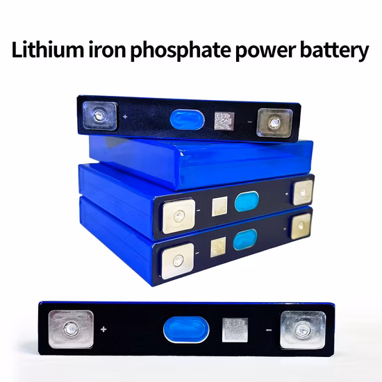 Batteria cilindrica LiFePO4 32140 CBAK 3,2V15Ah agli ioni di litio per biciclette elettriche, sistema solare